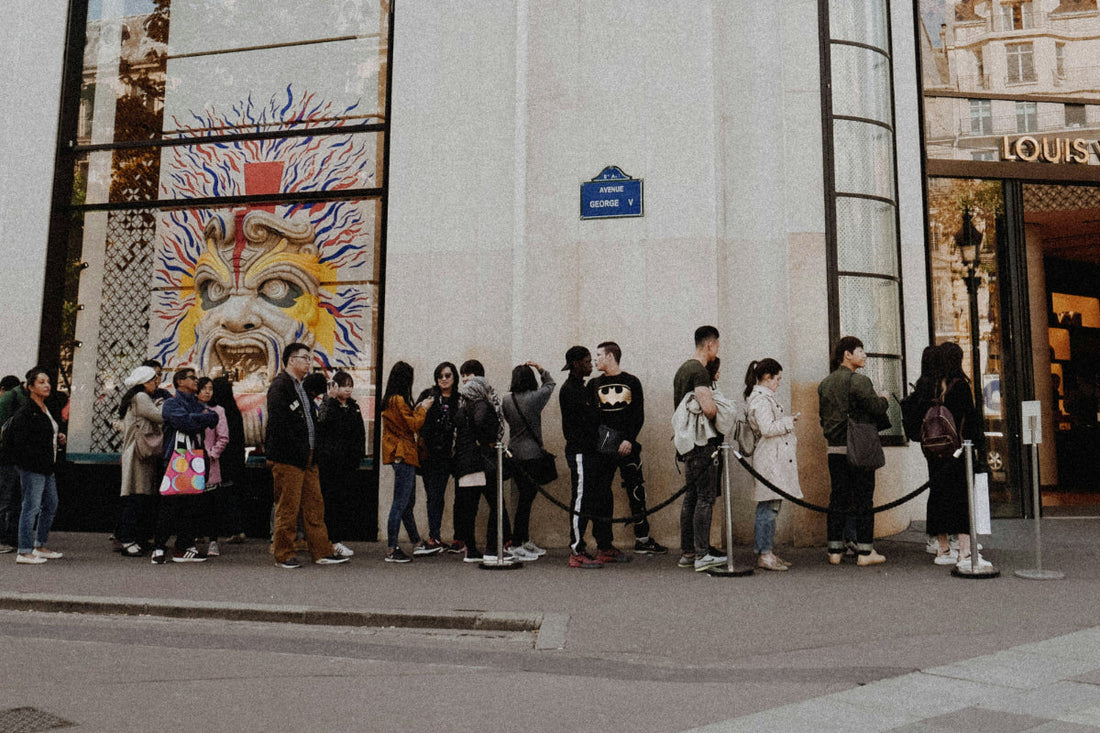 Bilinçli Alışveriş Sanatı: "Efsane Cuma" İndirimlerinde Pişman Olmamak İçin 5 Altın Kural