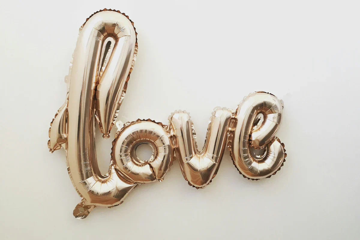 Sevgililer Günü’nde Unutulmaz Bir Hediye Seçmenin Sırları