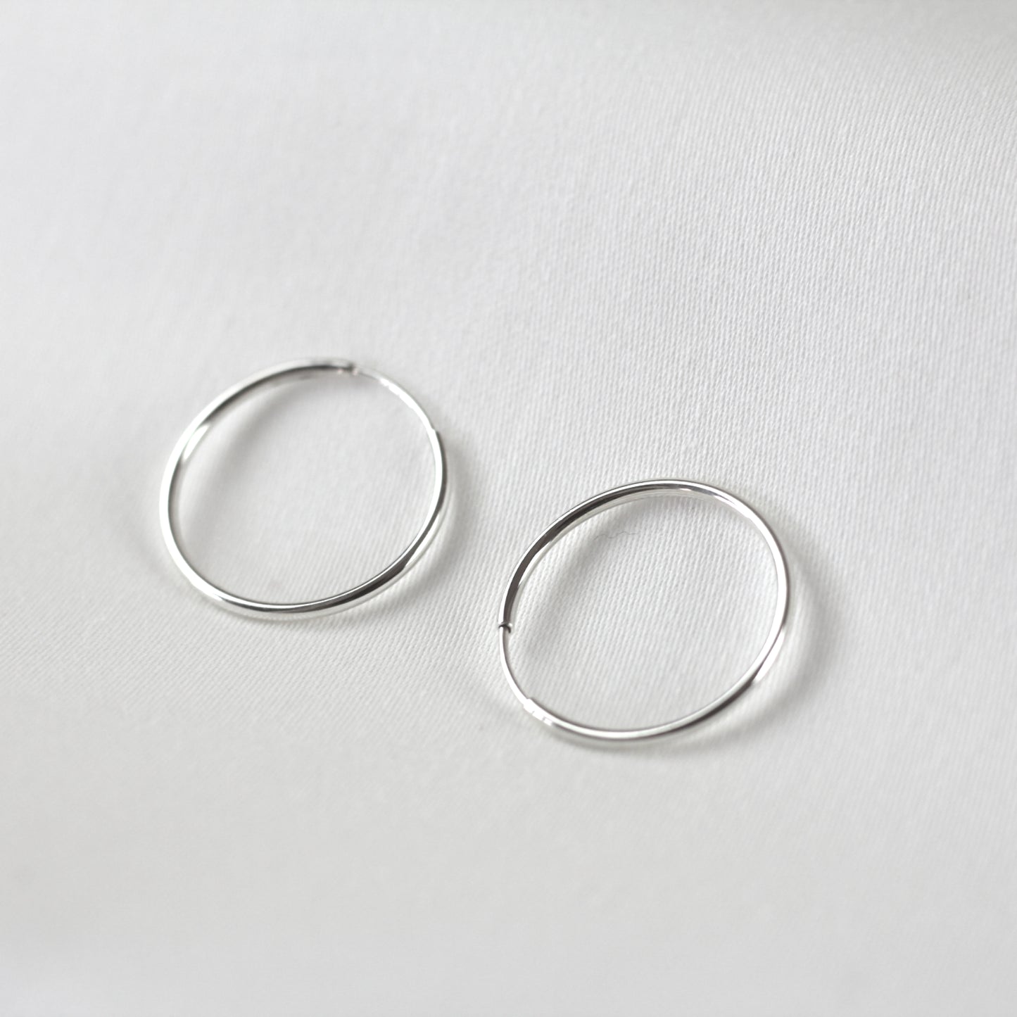 Klasik Gümüş Halka Küpe (22 mm)