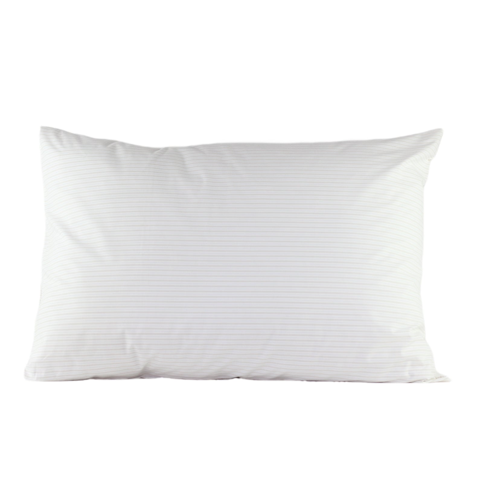 Inorien marka 80 tel pamuk saten yastık kılıfı, 50x70 cm ölçülerinde, beyaz zemin üzerine ince krem rengi çizgili deseni gösteriyor.